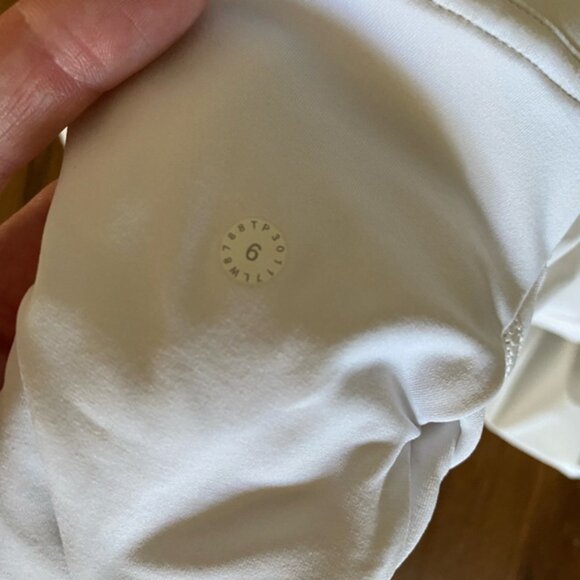 Lululemon Lost In Pace Skirt Size 6 White Running Tennis Pickleball Golf - Picture 4 of 8